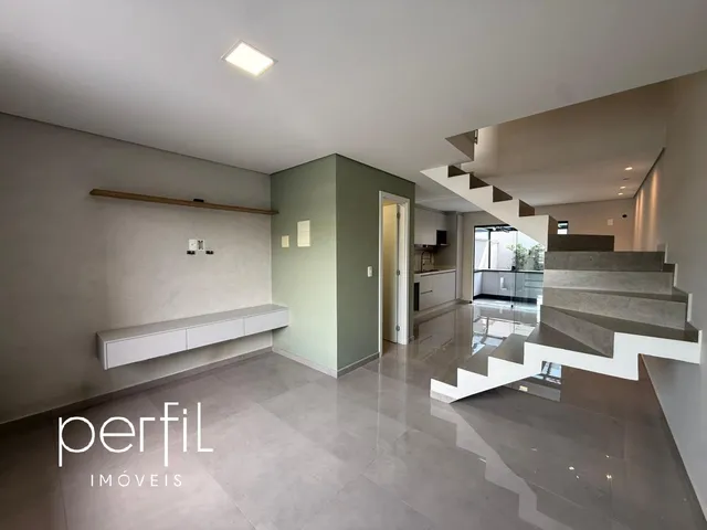 Imagem 5: Casa à venda em Joinville-SC, bairro Glória: 2 quartos, 2 suítes, 2 salas, 3