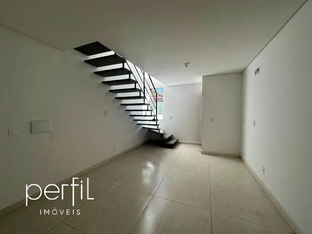 Imagem 3: Casa à venda em Joinville-SC, Costa e Silva, 2 quartos, 2 suítes, 2 salas, 3 banheiros