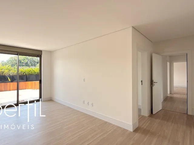 Imagem 7: Apartamento de luxo com 3 suítes e 4 vagas de garagem no bairro América, Joinville-SC!