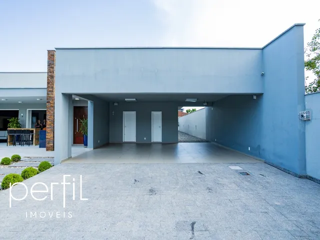 Imagem 9: Imóvel Exclusivo: Casa de Luxo com 3 Suítes e 3 Vagas de Garagem no Bom Retiro