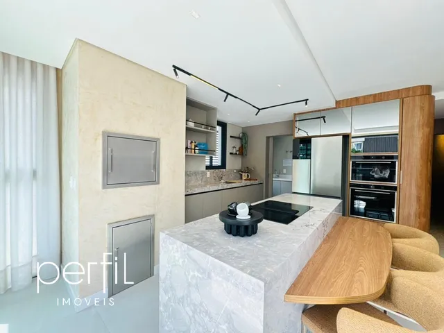 Imagem 3: Apartamento de Luxo com 3 Quartos e 2 Vagas de Garagem no Centro de Joinville-SC