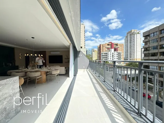 Imagem 12: Apartamento de Luxo com 3 Quartos e 2 Vagas de Garagem no Centro de Joinville-SC