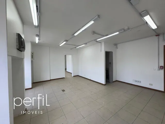 Imagem 4: Sala comercial com 74m2 no bairro centro - Joinville, SC