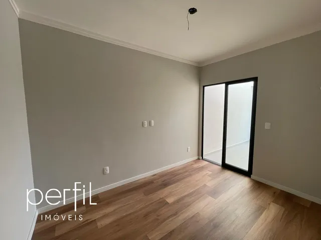 Imagem 4: Casa à venda em Joinville-SC, Costa E Silva: 3 quartos, 1 suíte, 1 sala, garagem e