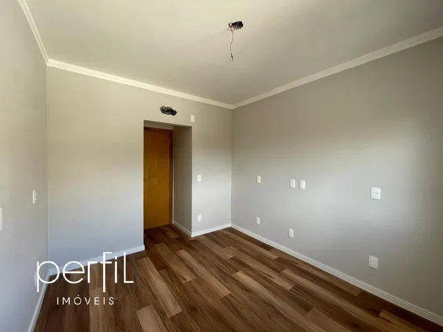 Imagem 7: Casa à venda em Joinville-SC, Costa E Silva: 3 quartos, 1 suíte, 1 sala, garagem e