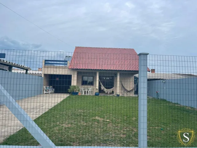 Imagem: Casa com 3 Dormitorio(s) localizado(a) no