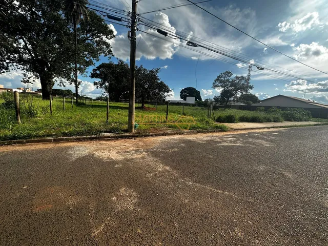 Imagem 3: 3 lotes no Bairro Miranda