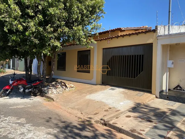 Imagem: Casa à venda no bairro Amorim - Araguari/MG