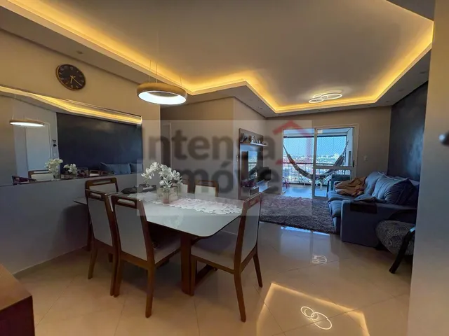 Imagem: O apartamento possui 4 Dormitórios, 1 Suíte, 3 Banheiros,