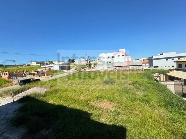 Imagem: O terreno possui 250m² de Área e está localizado em
