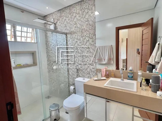 Imagem 13: Casa Padrão com 3 suítes, espaçosas e uma edícula com varanda. Seu novo lar espera