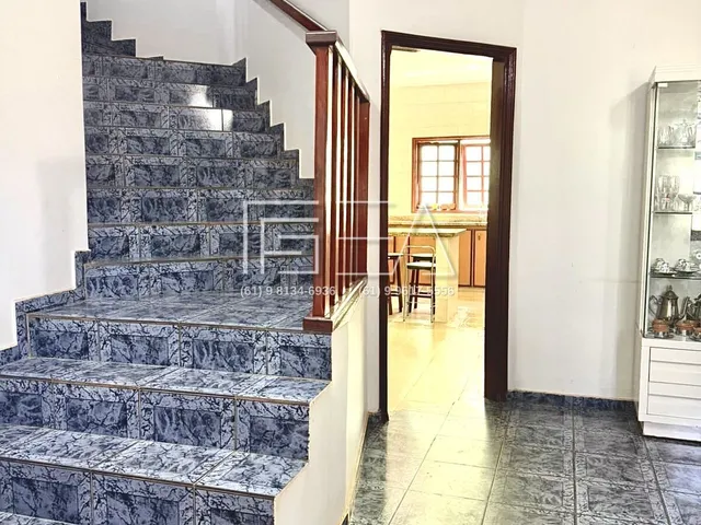 Imagem 6: EXCELENTE CASA À VENDA! AMPLA COMPLETA E COM ÓTIMA DISTRIBUIÇÃO