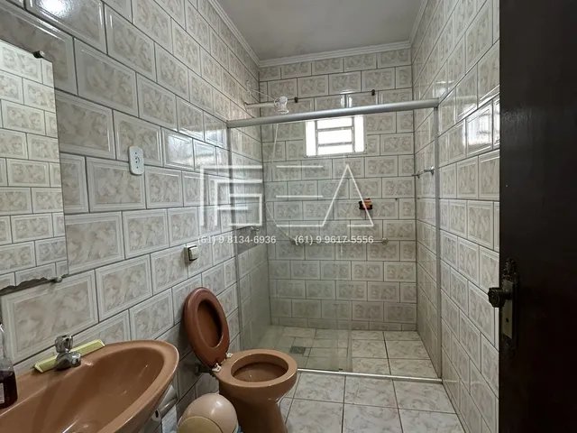 Imagem 11: Casa Ampla com 4 Quartos e Suíte – Conforto e Espaço para Sua Família!