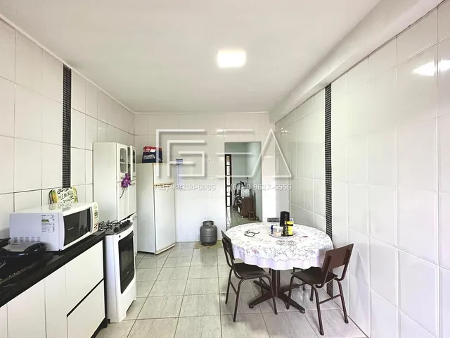 Imagem: CASA À VENDA