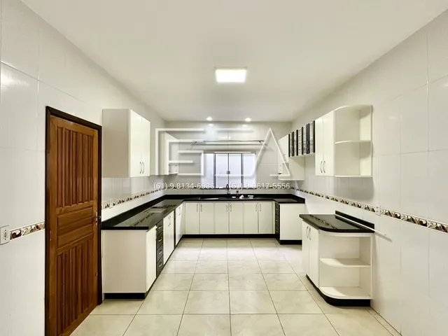 Imagem 8: Casa à Venda: 3 Quartos com Suíte, Conforto e Praticidade!