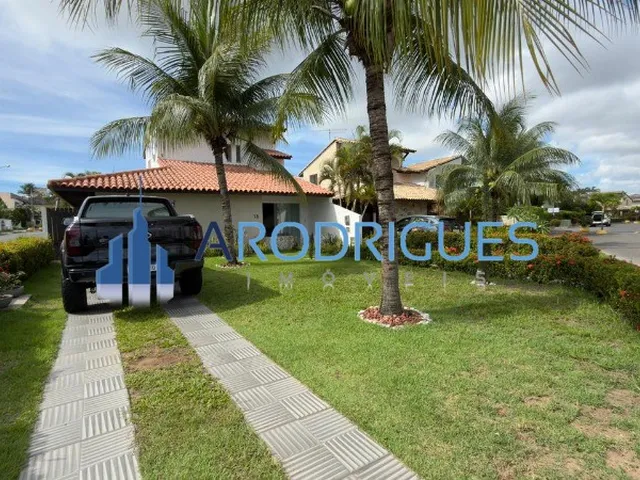 Imagem 4: Casa de Luxo com 5 Quartos no Centro de Lauro de Freitas-BA - Oportunidade no Parque