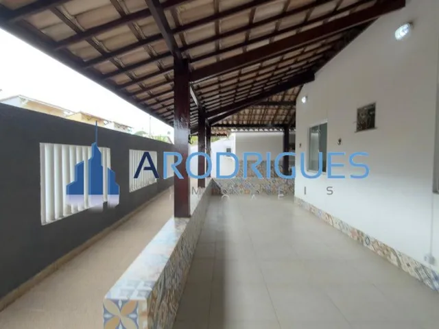 Imagem 7: Casa de Luxo com 5 Quartos no Centro de Lauro de Freitas-BA - Oportunidade no Parque
