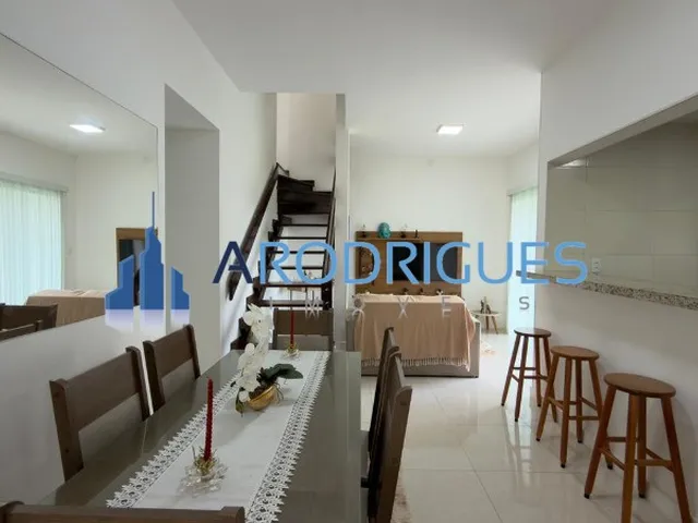 Imagem 10: Casa de Luxo com 5 Quartos no Centro de Lauro de Freitas-BA - Oportunidade no Parque