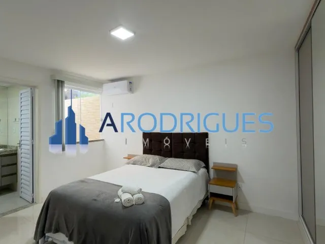 Imagem 13: Casa de Luxo com 5 Quartos no Centro de Lauro de Freitas-BA - Oportunidade no Parque