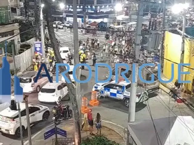 Imagem 1: Aluguel de Apartamento de 3 Quartos na Barra: Oportunidade no Circuito do Carnaval de