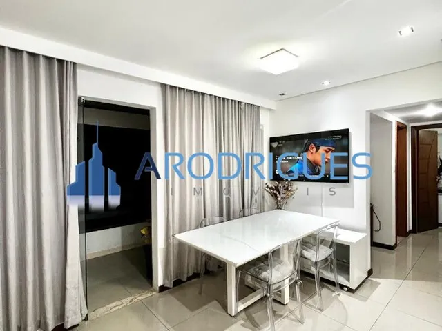 Imagem 2: Apartamento à Venda no Imbuí com 3 Quartos e 2 Vagas de Garagem - Oportunidade