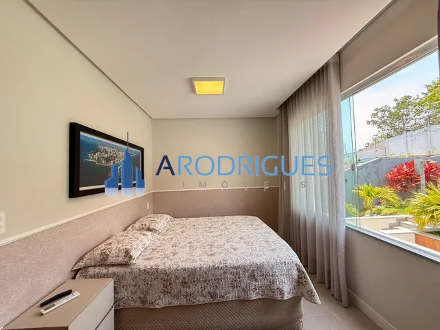 Imagem 7: Casa de Luxo em Alphaville Litoral Norte I - 4 Quartos, 2 Suítes, 2 Salas, 3 Banheiros