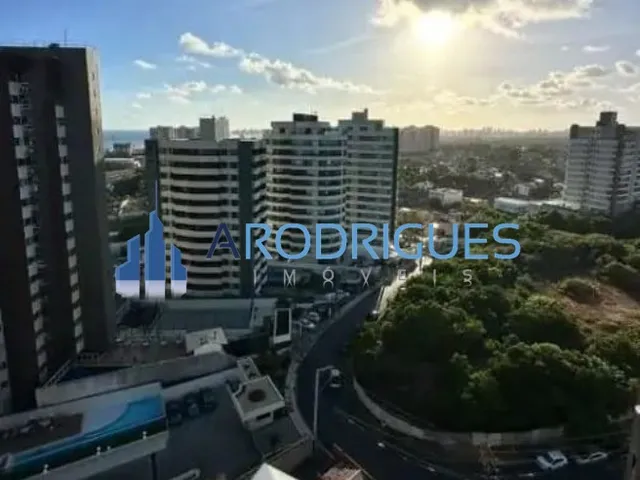 Imagem 3: Apartamento de Luxo em Patamares: 5 Quartos, 3 Suítes, Mobiliado, 250 m², Vista Mar