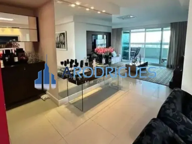 Imagem 6: Apartamento de Luxo em Patamares: 5 Quartos, 3 Suítes, Mobiliado, 250 m², Vista Mar
