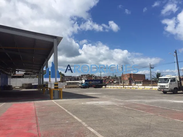 Imagem 2: Excelente Galpão Comercial em Salvador-BA, Bairro Coutos: 12 Salas, 10 Banheiros