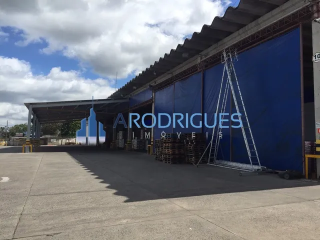 Imagem 5: Excelente Galpão Comercial em Salvador-BA, Bairro Coutos: 12 Salas, 10 Banheiros
