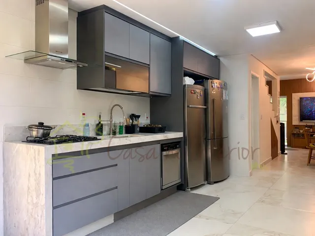 Imagem: A casa em condomínio possui 2 Dormitórios, 2 Banheiros, 2