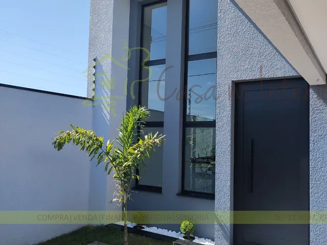 Imagem: A casa possui 3 Dormitórios, 1 Suíte, 2 Banheiros, 3