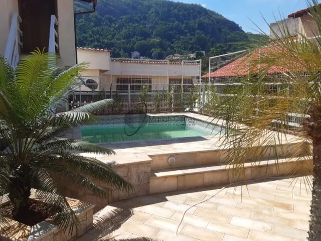 Imagem: Linda casa com 360 m² de area construída