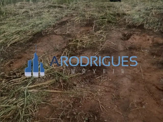Imagem 3: Terreno à venda em excelente localização de 1089 m², próximo ao centro de
