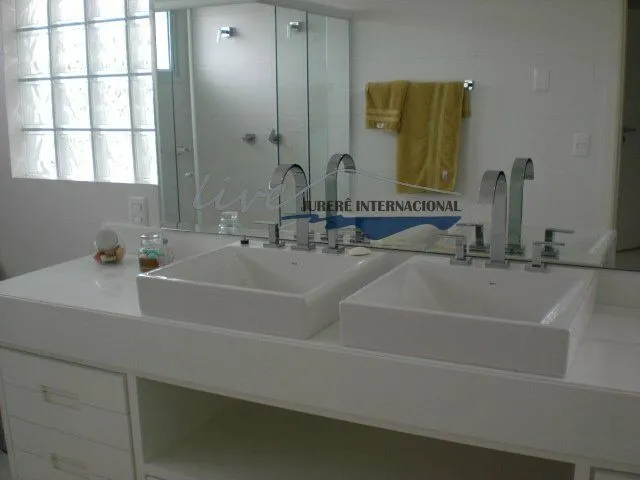 Imagem 4: Casa Alto Padrão para Aluguel em Jurerê Internacional Florianópolis-Sc