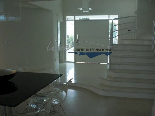 Imagem 11: Casa Alto Padrão para Aluguel em Jurerê Internacional Florianópolis-Sc
