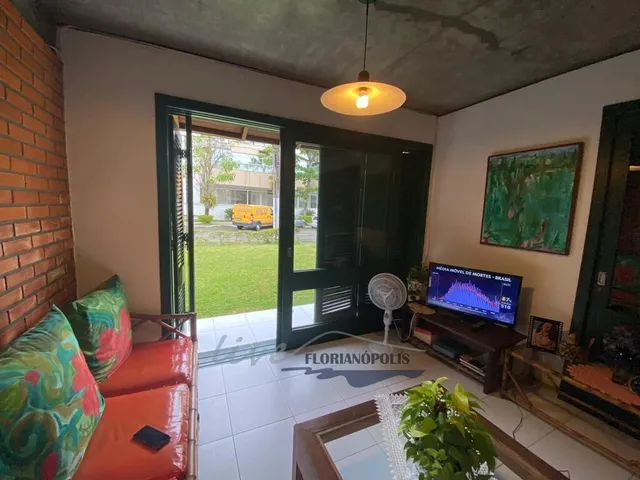 Imagem 1: Casa Com Pátio a 400m do mar, ao lado do Open Shopping
