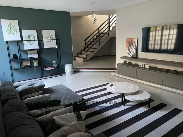 Imagem: Casa agradável em rua tranquila, totalmente