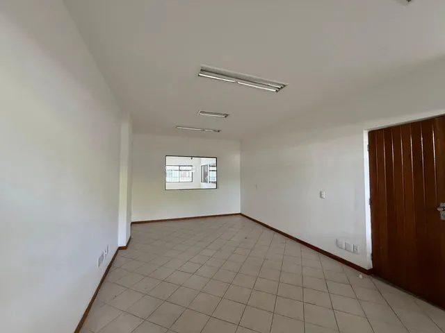 Imagem 7: CASA COMERCIAL em VITÓRIA - ES, GOIABEIRAS
