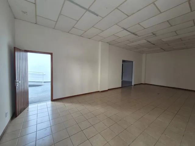 Imagem 13: CASA COMERCIAL em VITÓRIA - ES, GOIABEIRAS