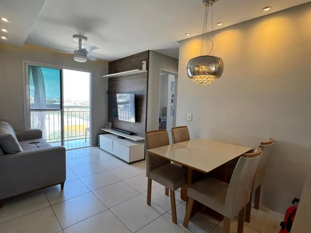 Imagem: O apartamento possui 2 Dormitórios, 1 Suíte, 2 Banheiros,
