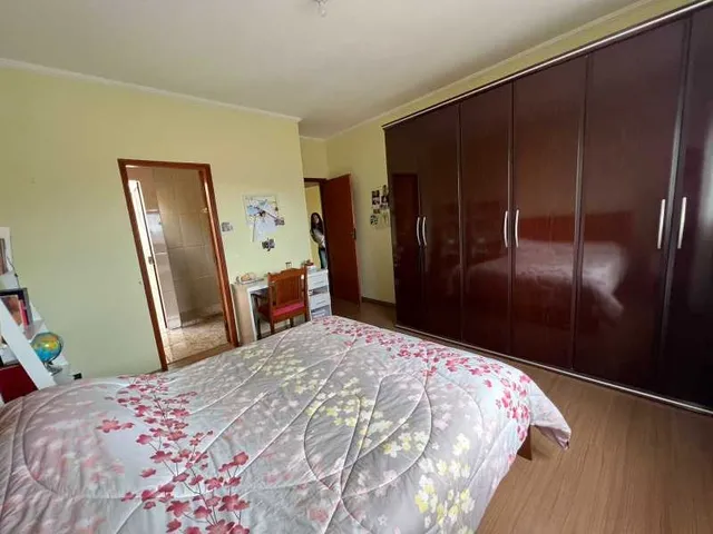 Imagem 11: Casa de rua - / Residencial / Jardim Ipê