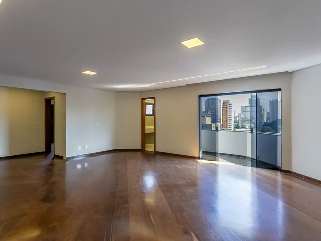 Imagem: O apartamento possui 3 Dormitórios, 3 Suítes, 5