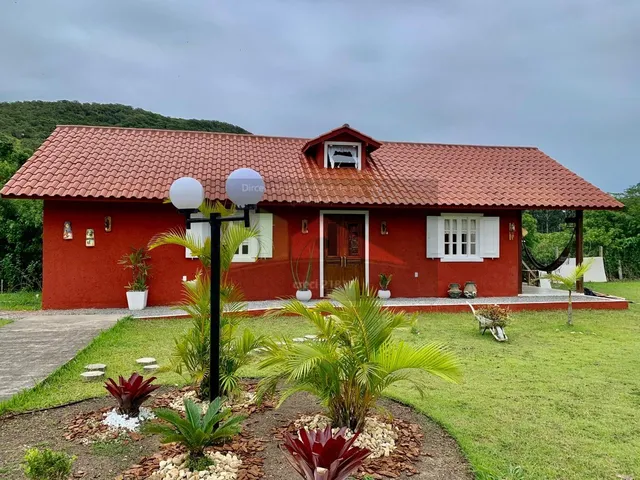 Imagem 1: Imóvel com duas casas à venda no bairro do Sambaqui, Florianópolis/SC