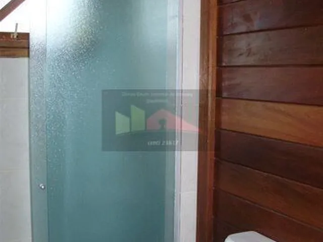 Imagem 6: Casa de Madeira no bairro Ratones, o que há de melhor está aqui!