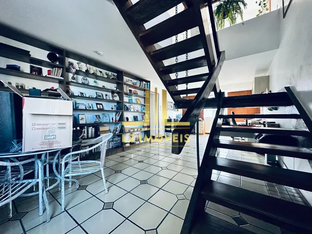 Imagem 4: APARTAMENTO COBERTURA TRIPLEX - 4 QUARTOS SENDO 2 SUÍTES - PORTEIRA FECHADA - PITUBA