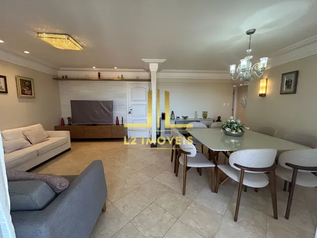 Imagem: O apartamento possui 4 Dormitórios, 1 Suíte, 3 Banheiros