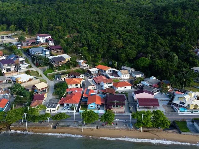 Imagem 4: More a 150 metros do mar do Ribeirão da Ilha, Florianópolis/SC