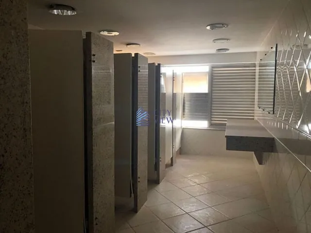 Imagem 2: ALUGAMOS OU VENDEMOS SALAS COMERCIAIS COM 1.047M² NO CENTRO