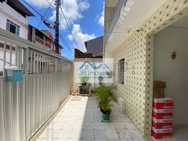 Imagem 1: Casa à Venda com 3 Pavimentos e 7 Quartos no Matatu de Brotas - Salvador - BA